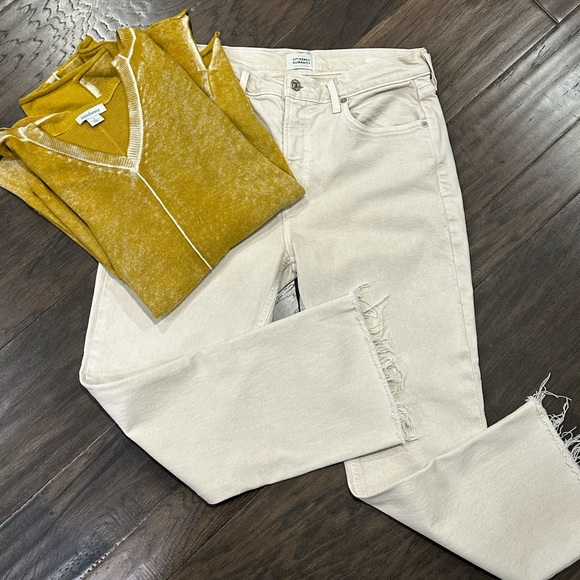 Women's Citizens of Humanity Isola Cropped Raw /Hem In Almond Jeans. Size 29 - Picture 3 of 7